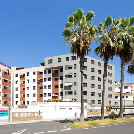 Centrico, Luminoso Y Comodo Apartamento